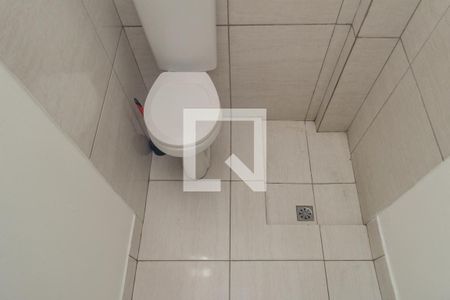 Banheiro de kitnet/studio para alugar com 1 quarto, 34m² em Santa Efigênia, São Paulo