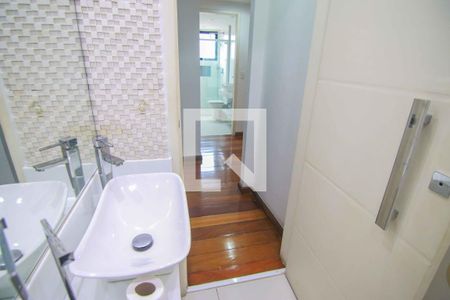 Lavabo de apartamento para alugar com 3 quartos, 135m² em Icaraí, Niterói