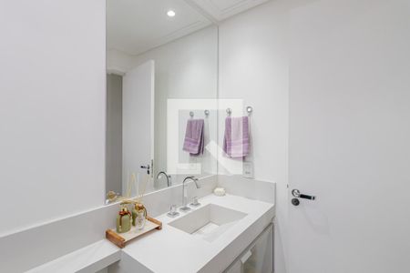 Apartamento para alugar com 63m², 2 quartos e 2 vagas Apartamento para alugar com 63m², 2 quartos e 2 vagasBanheiro da Suíte