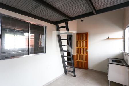 Kitnet/ sala / cozinha /quarto de casa para alugar com 1 quarto, 18m² em Vila Sonia, São Paulo