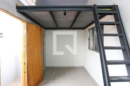 Kitnet/ sala / cozinha /quarto de casa para alugar com 1 quarto, 18m² em Vila Sonia, São Paulo