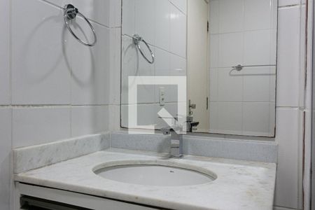 Apartamento à venda com 72m², 3 quartos e 2 vagasBanheiro Social