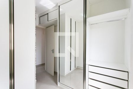 Apartamento à venda com 72m², 3 quartos e 2 vagasQuarto 2