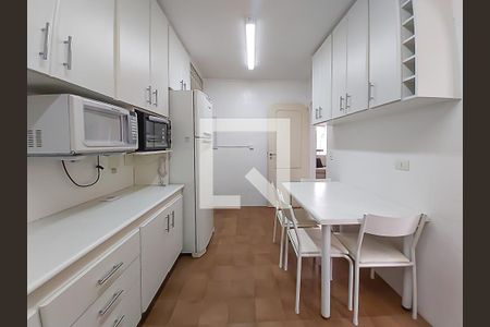 Apartamento para alugar com 120m², 3 quartos e 2 vagasCozinha