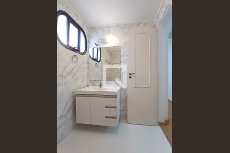 Apartamento para alugar com 120m², 3 quartos e 2 vagasBanheiro Social