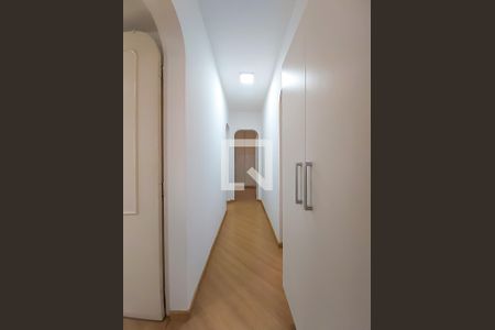 Apartamento para alugar com 120m², 3 quartos e 2 vagasCorredor quartos