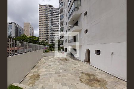 Apartamento para alugar com 120m², 3 quartos e 2 vagasFachada