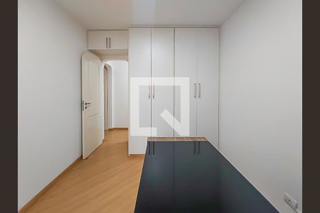 Apartamento para alugar com 120m², 3 quartos e 2 vagasQuarto 2