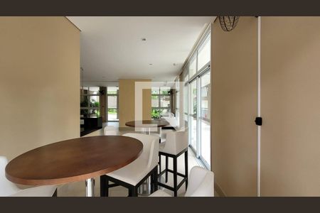 Apartamento para alugar com 49m², 2 quartos e 1 vagaÁrea comum - Salão de festas