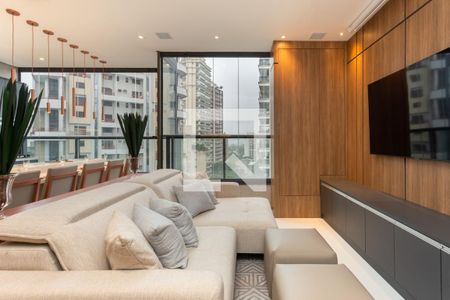 Apartamento à venda com 2 quartos, 106m² em Itaim Bibi, São Paulo