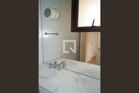 Apartamento à venda com 103m², 2 quartos e 2 vagas Apartamento à venda com 103m², 2 quartos e 2 vagasBanheiro do Quarto 1