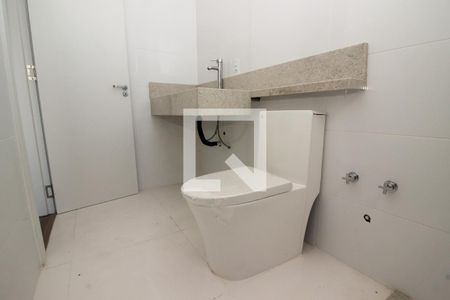 Casa à venda com 165m², 4 quartos e 1 vaga Casa à venda com 165m², 4 quartos e 1 vagaBanheiro da Suíte 1