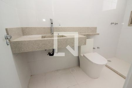 Casa à venda com 165m², 4 quartos e 1 vaga Casa à venda com 165m², 4 quartos e 1 vagaBanheiro da Suíte 1