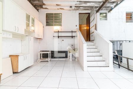 Casa para alugar com 200m², 2 quartos e 2 vagas Casa para alugar com 200m², 2 quartos e 2 vagasLavanderia