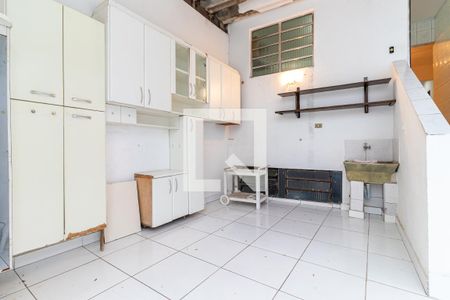 Casa para alugar com 200m², 2 quartos e 2 vagas Casa para alugar com 200m², 2 quartos e 2 vagasLavanderia