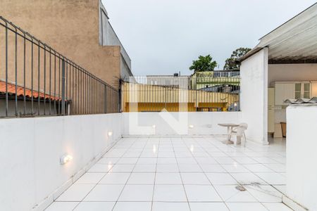 Casa para alugar com 200m², 2 quartos e 2 vagas Casa para alugar com 200m², 2 quartos e 2 vagasQuintal