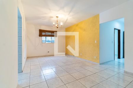 Sala de casa para alugar com 2 quartos, 200m² em Jardim Nizia, São Paulo