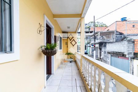 Casa para alugar com 200m², 2 quartos e 2 vagas Casa para alugar com 200m², 2 quartos e 2 vagasCorredor dos Quartos - Varanda