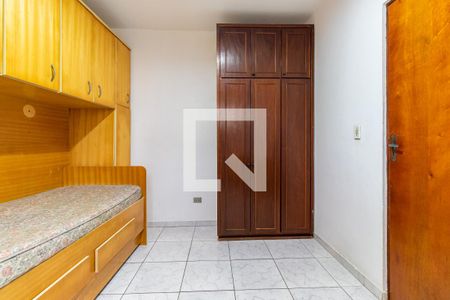 Quarto 2 de casa para alugar com 2 quartos, 200m² em Jardim Nizia, São Paulo