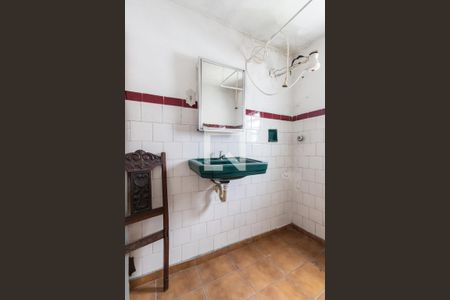 Casa à venda com 160m², 3 quartos e 3 vagas Casa à venda com 160m², 3 quartos e 3 vagasBanheiro de serviço