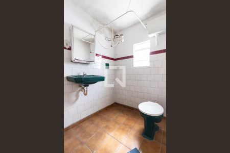 Casa à venda com 160m², 3 quartos e 3 vagas Casa à venda com 160m², 3 quartos e 3 vagasBanheiro de serviço