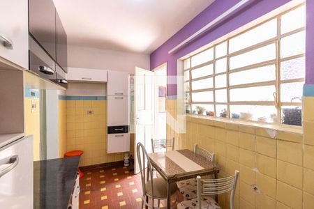 Casa à venda com 160m², 3 quartos e 3 vagas Casa à venda com 160m², 3 quartos e 3 vagasCozinha 1