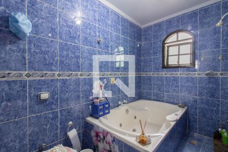 Banheiro da Suíte de casa à venda com 2 quartos, 125m² em Jardim Santa Clara, Guarulhos
