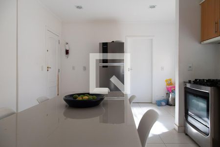 Casa de condomínio à venda com 560m², 5 quartos e 3 vagasCozinha 