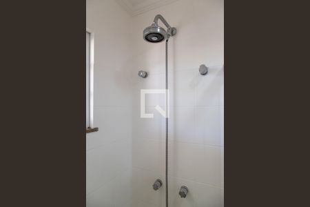 Casa de condomínio à venda com 560m², 5 quartos e 3 vagasBanheiro social 