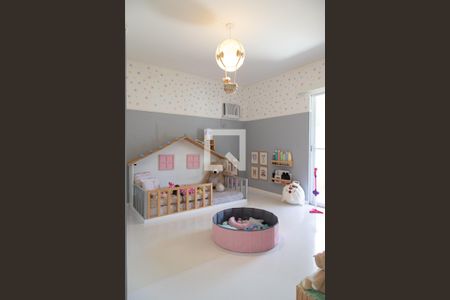 Casa de condomínio à venda com 560m², 5 quartos e 3 vagasSuíte 1