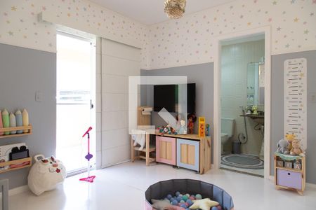 Casa de condomínio à venda com 560m², 5 quartos e 3 vagasSuíte 1