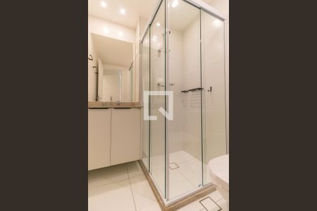 Apartamento para alugar com 70m², 2 quartos e 1 vaga Apartamento para alugar com 70m², 2 quartos e 1 vagaBanheiro da Suíte