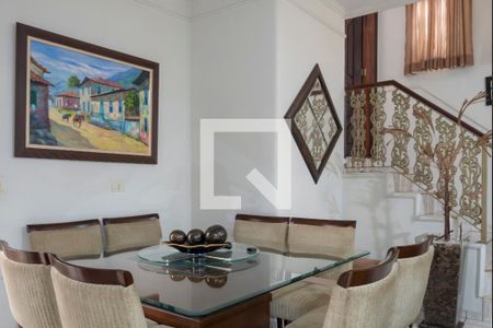 Casa à venda com 280m², 8 quartos e 3 vagasSala de Jantar