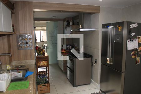 Apartamento à venda com 300m², 4 quartos e 3 vagasCozinha