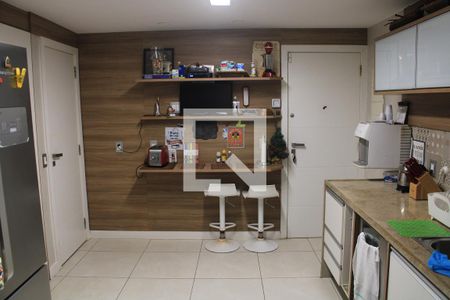 Apartamento à venda com 300m², 4 quartos e 3 vagasCozinha