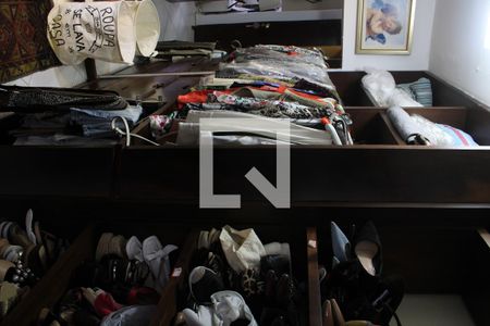 Apartamento à venda com 300m², 4 quartos e 3 vagasCloset da suíte 1