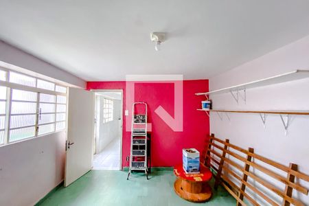 Casa à venda com 140m², 3 quartos e 2 vagasQuarto de Serviço