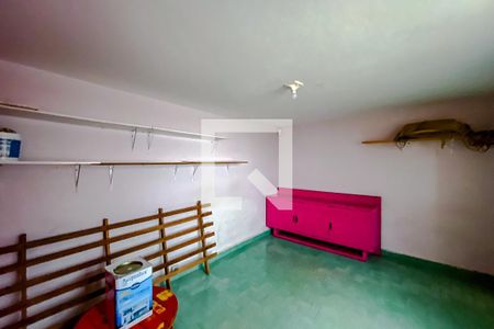 Casa à venda com 140m², 3 quartos e 2 vagasQuarto de Serviço