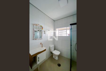 Casa à venda com 140m², 3 quartos e 2 vagasBanheiro