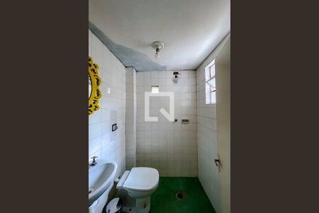 Casa à venda com 140m², 3 quartos e 2 vagasBanheiro de serviço