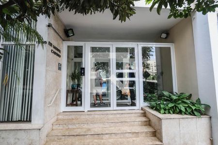 Apartamento à venda com 72m², 3 quartos e 1 vaga Apartamento à venda com 72m², 3 quartos e 1 vagaFachada do Prédio