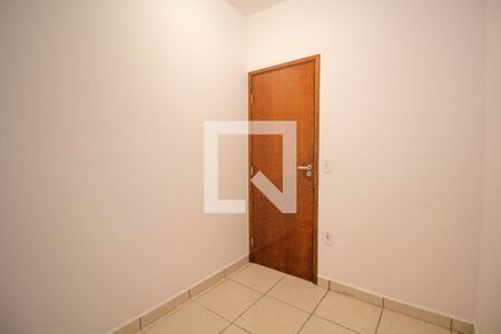 Quarto 1 de apartamento para alugar com 2 quartos, 42m² em Jardim Liderança, São Paulo