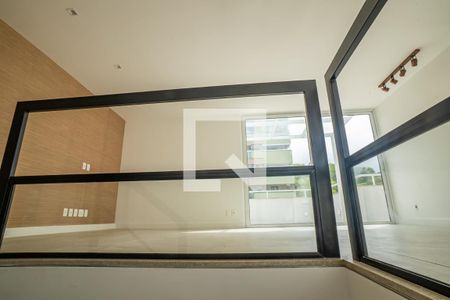 Apartamento para alugar com 225m², 4 quartos e 3 vagasEscada