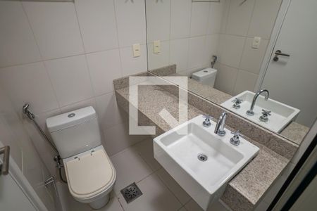 Apartamento para alugar com 225m², 4 quartos e 3 vagasBanheiro