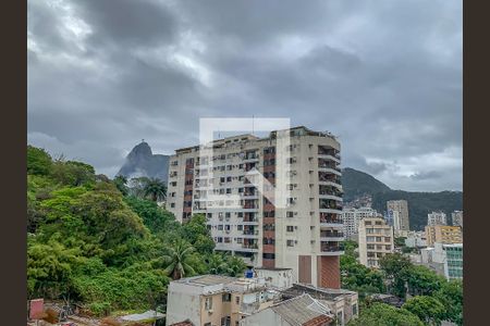 Apartamento para alugar com 225m², 4 quartos e 3 vagasCobertura vista