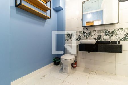 Banheiro de apartamento para alugar com 1 quarto, 40m² em República, São Paulo