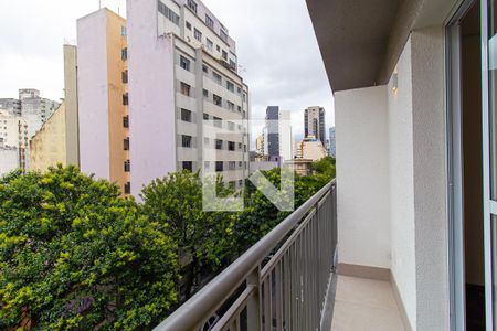 Studio para alugar com 28m², 1 quarto e sem vaga Studio para alugar com 28m², 1 quarto e sem vagaSacada