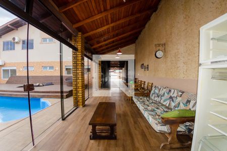 Casa para alugar com 450m², 5 quartos e 8 vagasSala de jogos