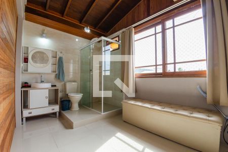 Casa para alugar com 450m², 5 quartos e 8 vagasBanheiro da suíte 3