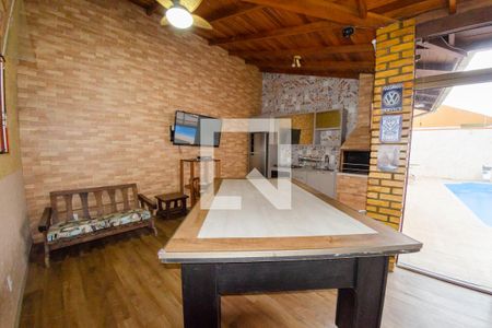 Casa para alugar com 450m², 5 quartos e 8 vagasSala de jogos
